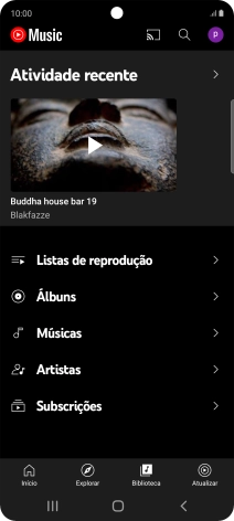 Prima a categoria pretendida e dirija-se ao ficheiro de música pretendido.