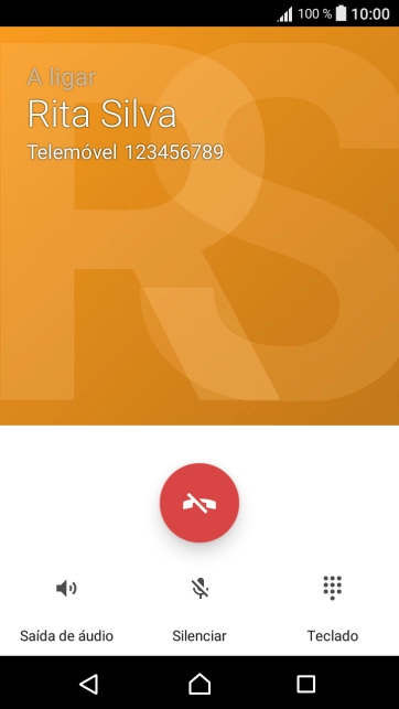 Prima o ícone para terminar a chamada.