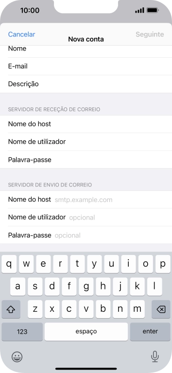 Prima Nome do host e introduza o nome do servidor de envio do fornecedor de e-mail.