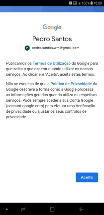 Prima Aceito e siga as indicações no ecrã para escolher as definições da conta Google.