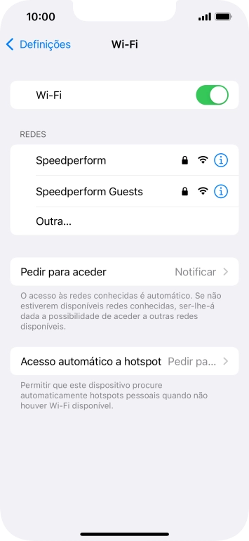 Prima a rede Wi-Fi pretendida e introduza a password da rede Wi-Fi.