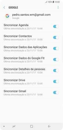 Prima a tecla de início para terminar e voltar ao ecrã inicial.