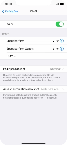 Prima a rede Wi-Fi pretendida e introduza a password da rede Wi-Fi.