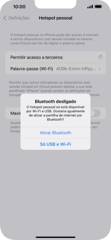 Se o Wi-Fi estiver ativado, prima Só USB e Wi-Fi .