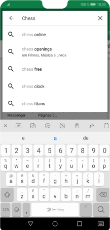 Introduza o nome ou categoria da app pretendida e prima o ícone para pesquisar.