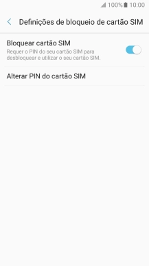 Prima o indicador junto a 