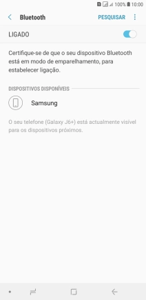 Prima o dispositivo Bluetooth pretendido e siga as indicações no ecrã para emparelhar o dispositivo pretendido com o telefone.