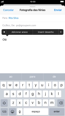 Prima Adicionar anexo e siga as indicações no ecrã para anexar um documento.
