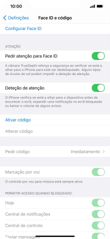 Prima Ativar código e introduza um código de bloqueio do telefone à escolha duas vezes de seguida.