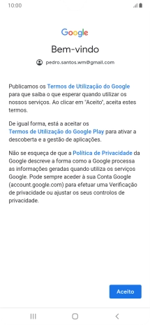 Prima Aceito e siga as indicações no ecrã para escolher as definições da conta Google.