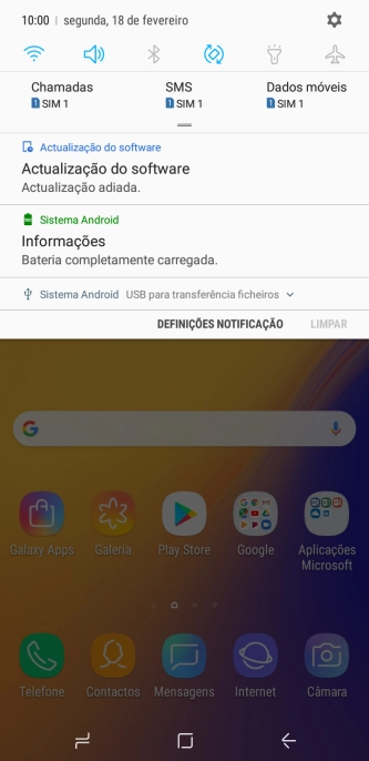 Prima o ícone de ligações.