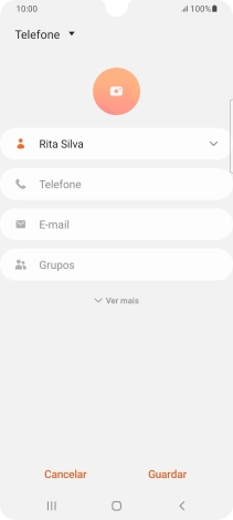 Prima Telefone e introduza o número de telefone pretendido.