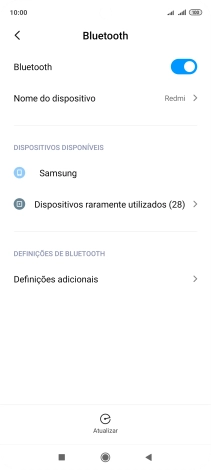 Prima o dispositivo Bluetooth pretendido e siga as indicações no ecrã para emparelhar o dispositivo pretendido com o telefone.