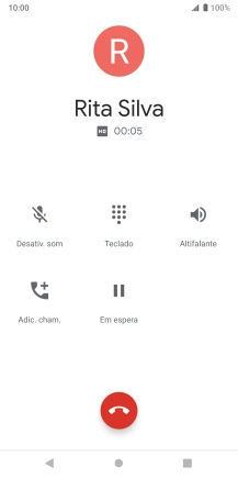 Prima o ícone para terminar a chamada.