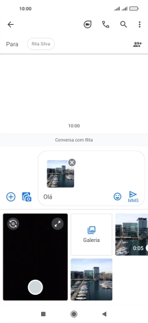 Prima o ícone para enviar quando terminar de escrever a sua mensagem multimédia.