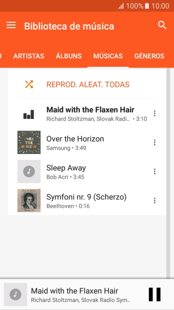 Prima o título da música na parte inferior do ecrã.