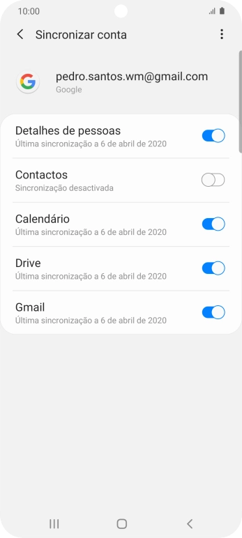 Prima o indicador junto a 