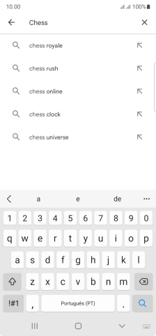 Introduza o nome ou categoria da app pretendida e prima o ícone para pesquisar.