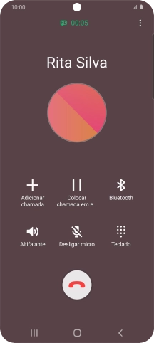 Prima o ícone para terminar a chamada.