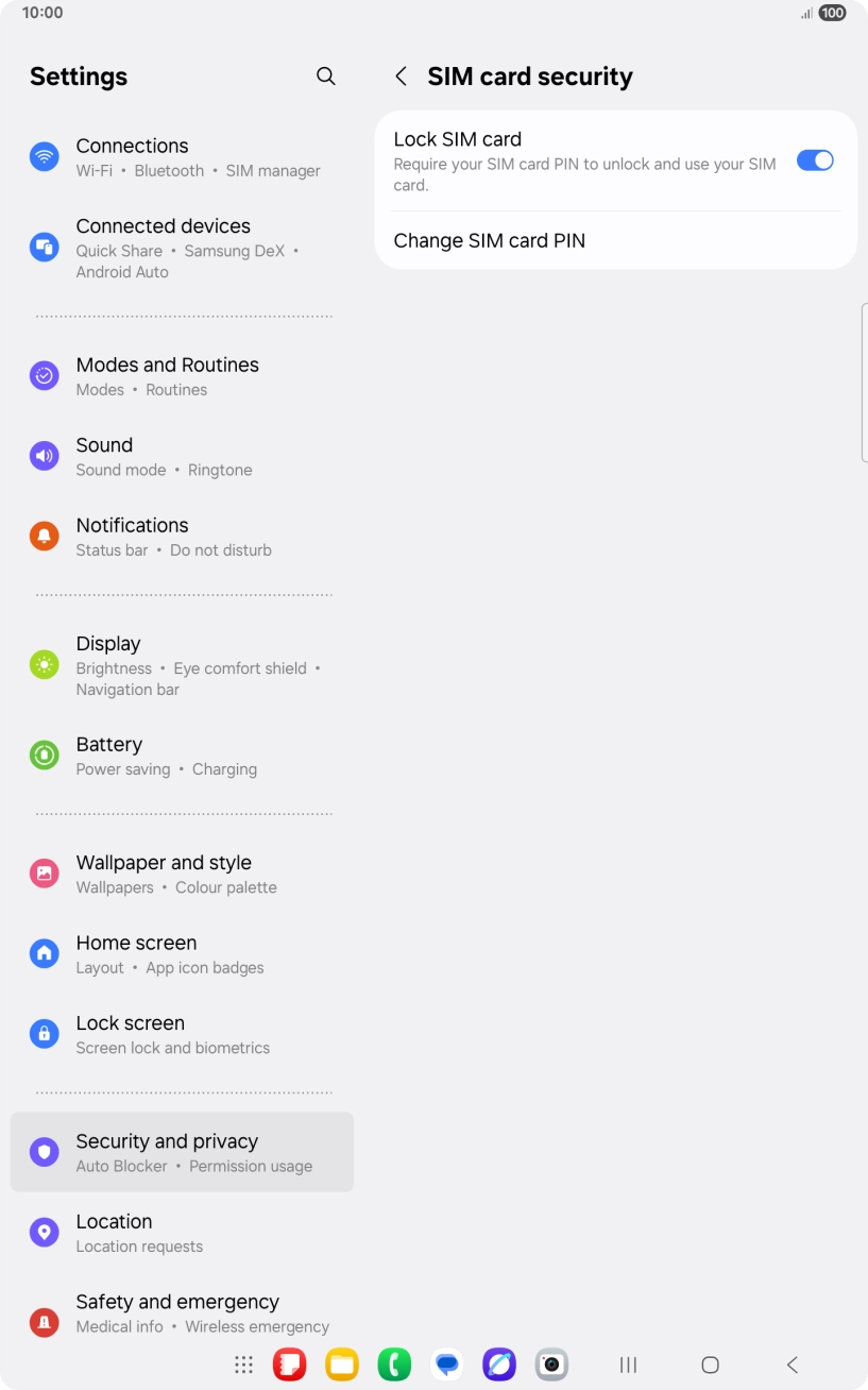 Press the indicator next to 'Lock SIM card' to turn the function on or off.