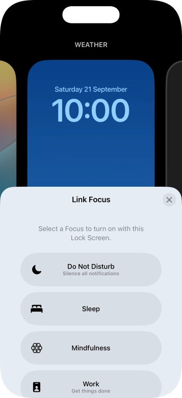 Press the required focus mode.