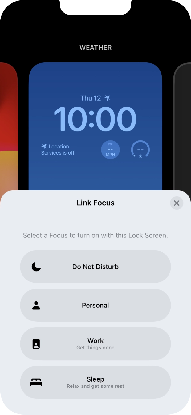 Press the required focus mode.