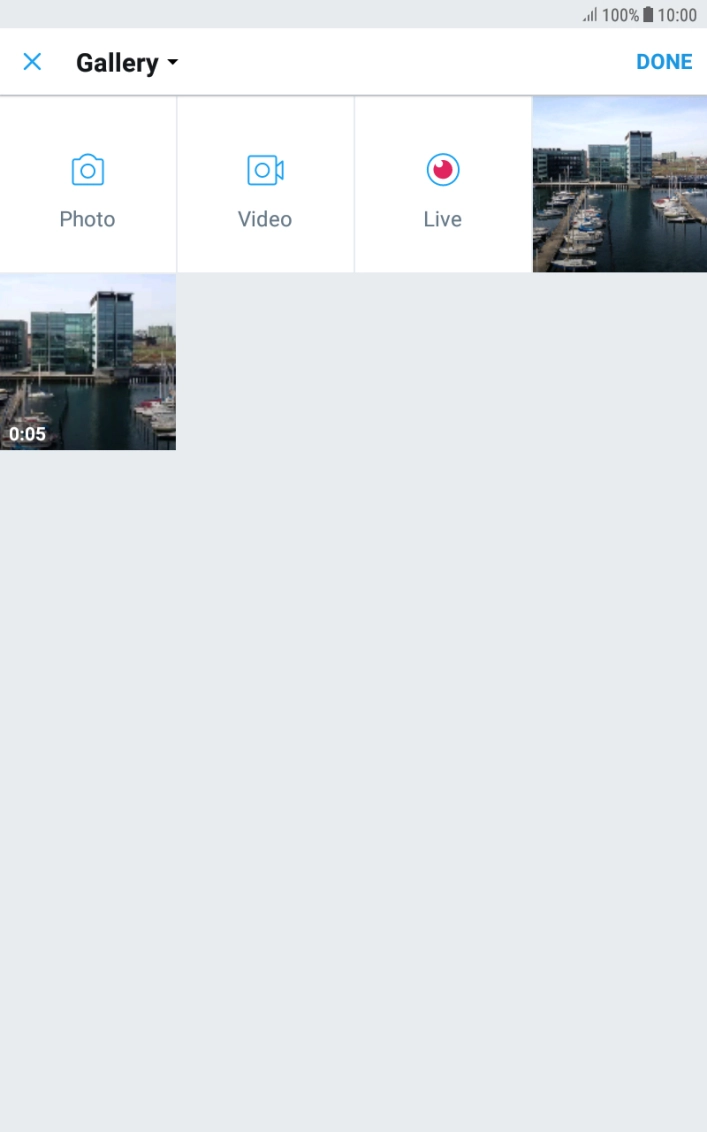 Press the required picture or video clip. Press the required picture or video clip.