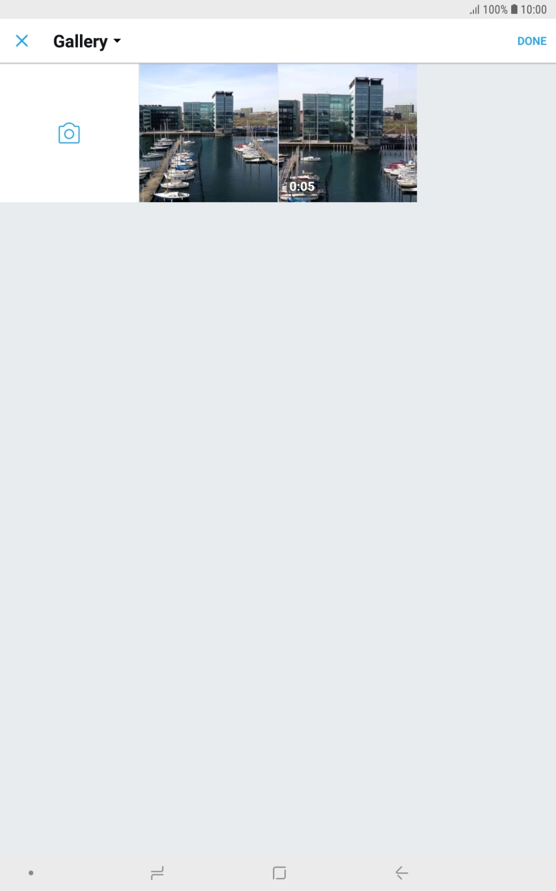 Press the required picture or video clip. Press the required picture or video clip.