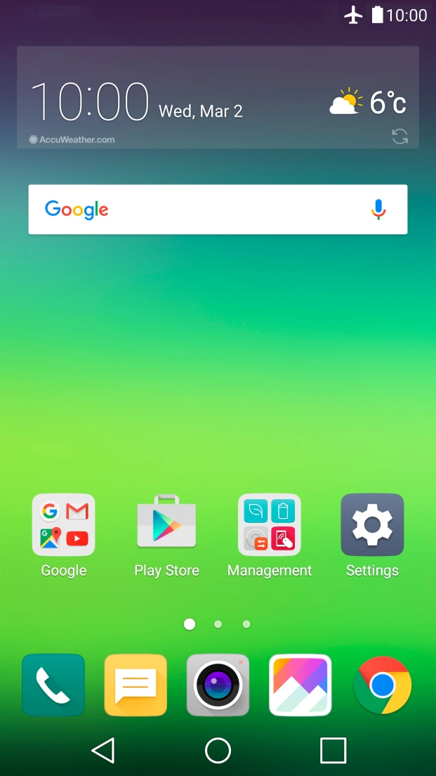 The flight mode icon shows that flight mode is turned on.