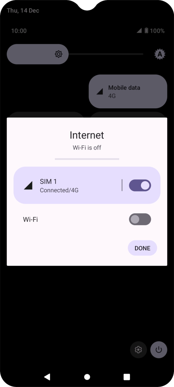 Press the indicator next to the name of the SIM to turn the function on or off. Press the indicator next to the name of the SIM to turn the function on or off.