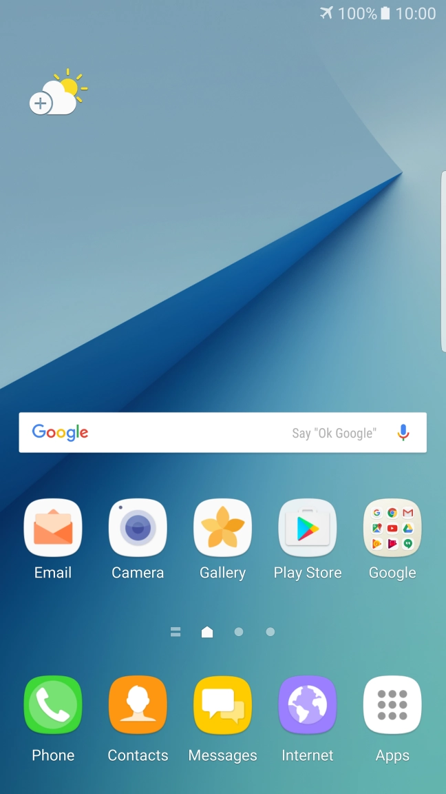 The flight mode icon shows that flight mode is turned on.