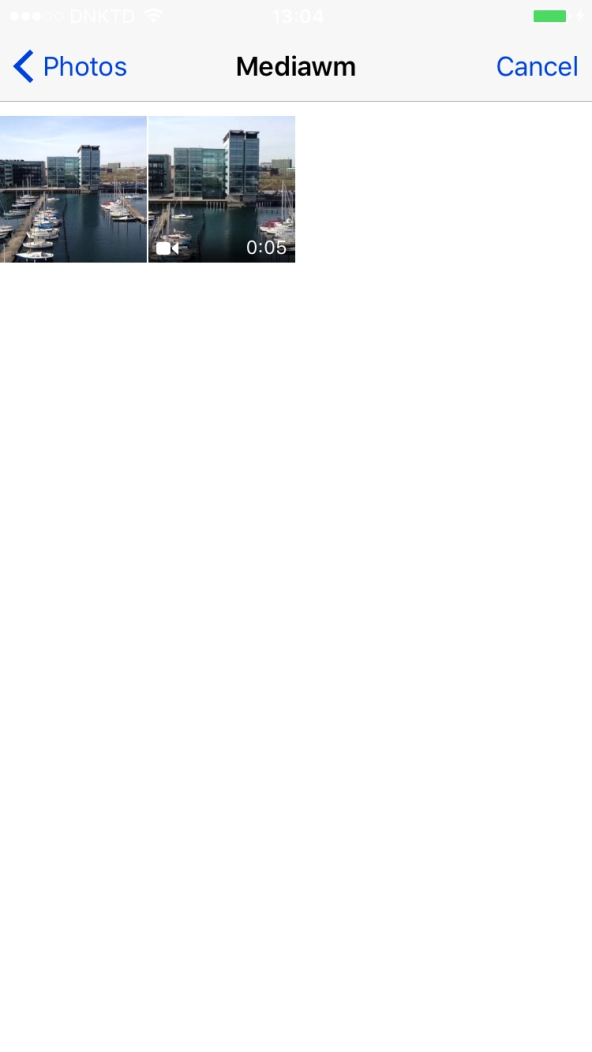 Press the required picture or video clip. Press the required picture or video clip.