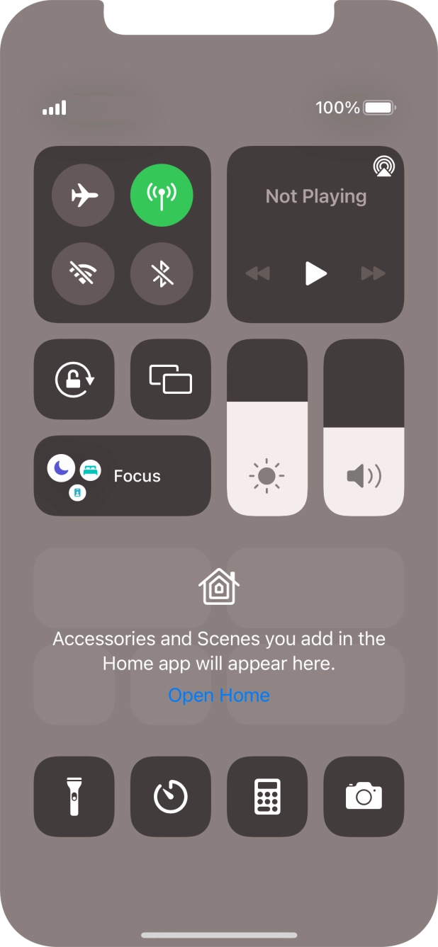 Press the flight mode icon to turn the function on or off. Press the flight mode icon to turn the function on or off.