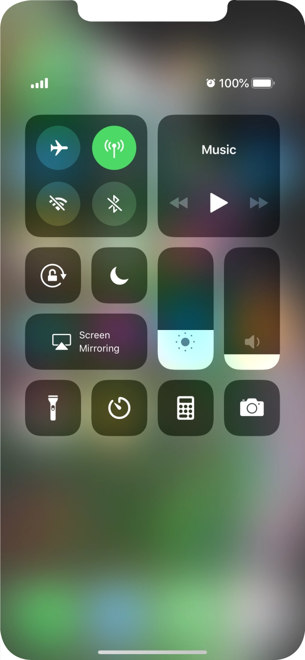 Press the flight mode icon to turn the function on or off. Press the flight mode icon to turn the function on or off.