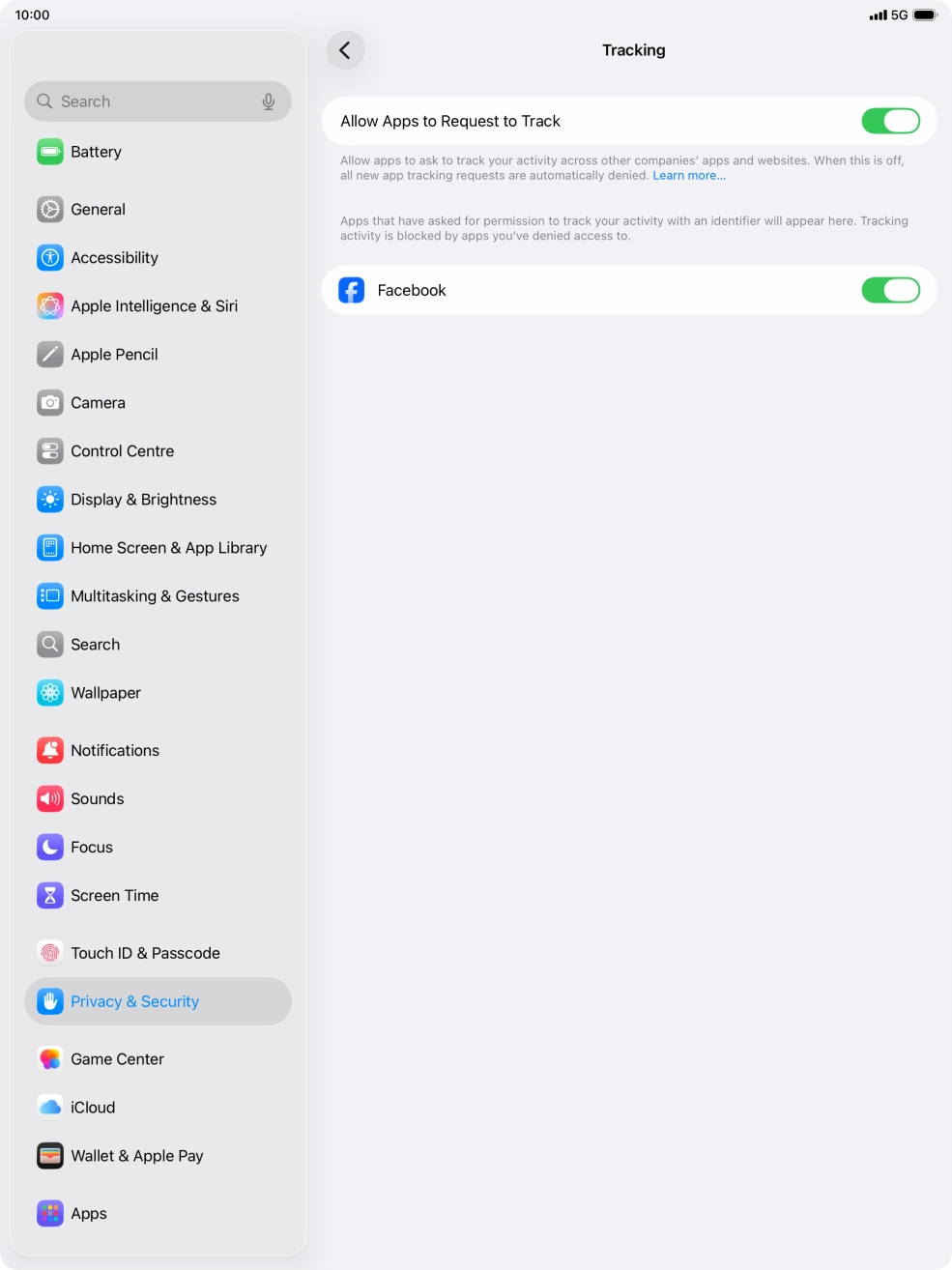 Press the indicator next to 'Allow Apps to Request to Track' to turn the function on or off.