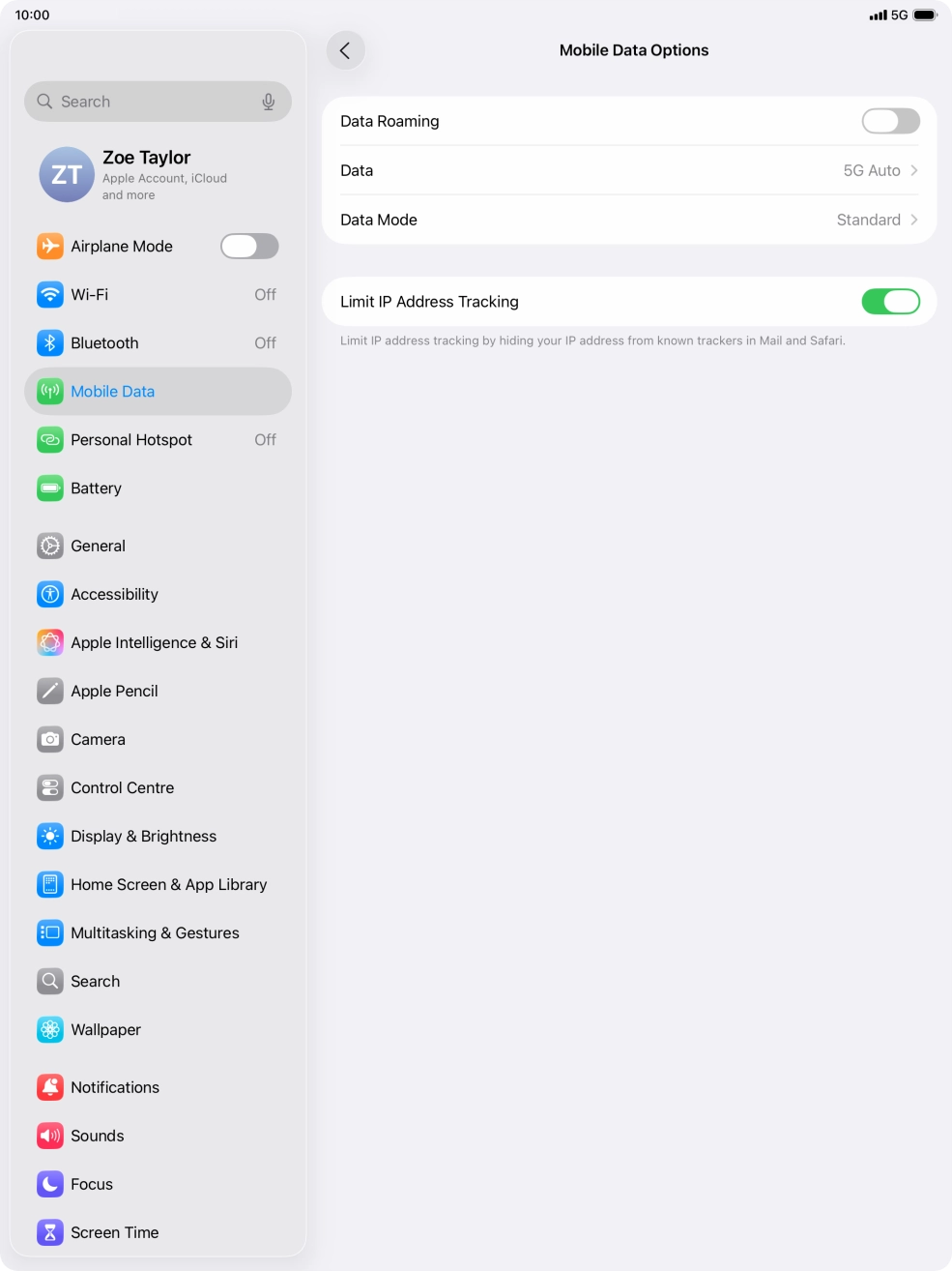 Press the indicator next to 'Data Roaming' to turn the function on or off. Press the indicator next to 'Data Roaming' to turn the function on or off.