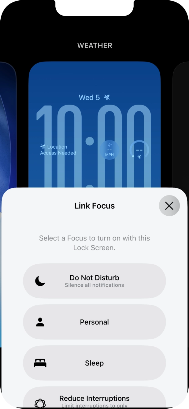 Press the required focus mode.