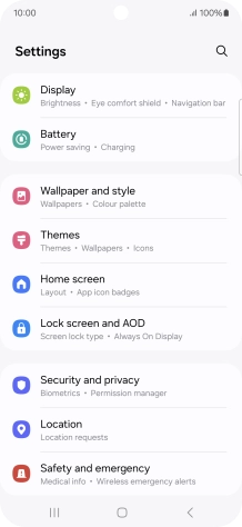 Press Lock screen and AOD.