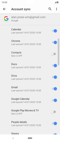 Press the indicator next to 'Contacts' to copy contacts.