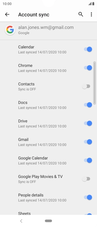 Press the indicator next to 'Contacts' to copy contacts.
