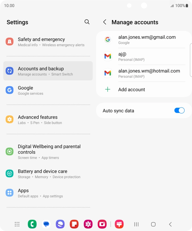 Press the indicator next to 'Auto sync data' to turn the function on or off.
