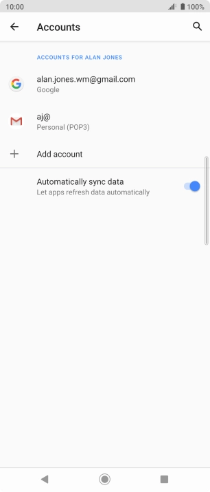 Press the indicator next to 'Automatically sync data' to turn the function on or off.