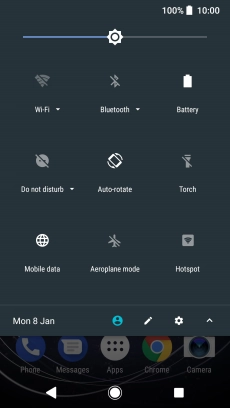 Press Mobile data to turn the function on or off.