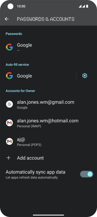 Press the indicator next to 'Automatically sync app data' to turn the function on or off.