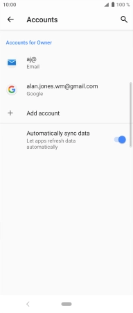 Press the indicator next to 'Automatically sync data' to turn the function on or off.