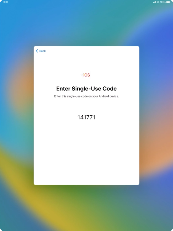 Follow the instructions on the screen and in the 'Move to iOS' app to transfer the content from the Android device to your tablet and set up your tablet and prepare it for use.