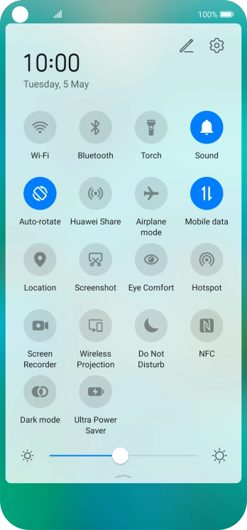 Press Mobile data to turn the function on or off.