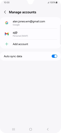 Press the indicator next to 'Auto sync data' to turn the function on or off.