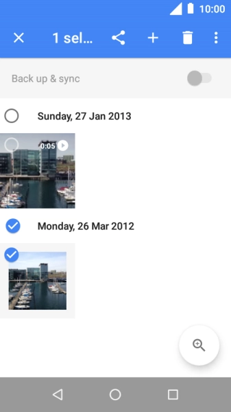 Press the required pictures or video clips to select them.