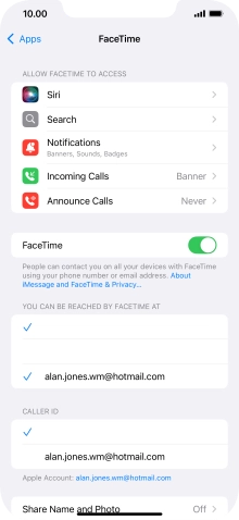 Press the indicator next to 'FaceTime' to turn the function on or off.